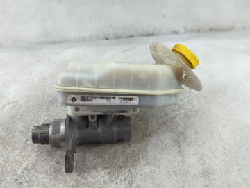 2012-2020 Dodge Grand Caravan Brake Master Cylinder 5043171 - Oemusedautoparts1.com