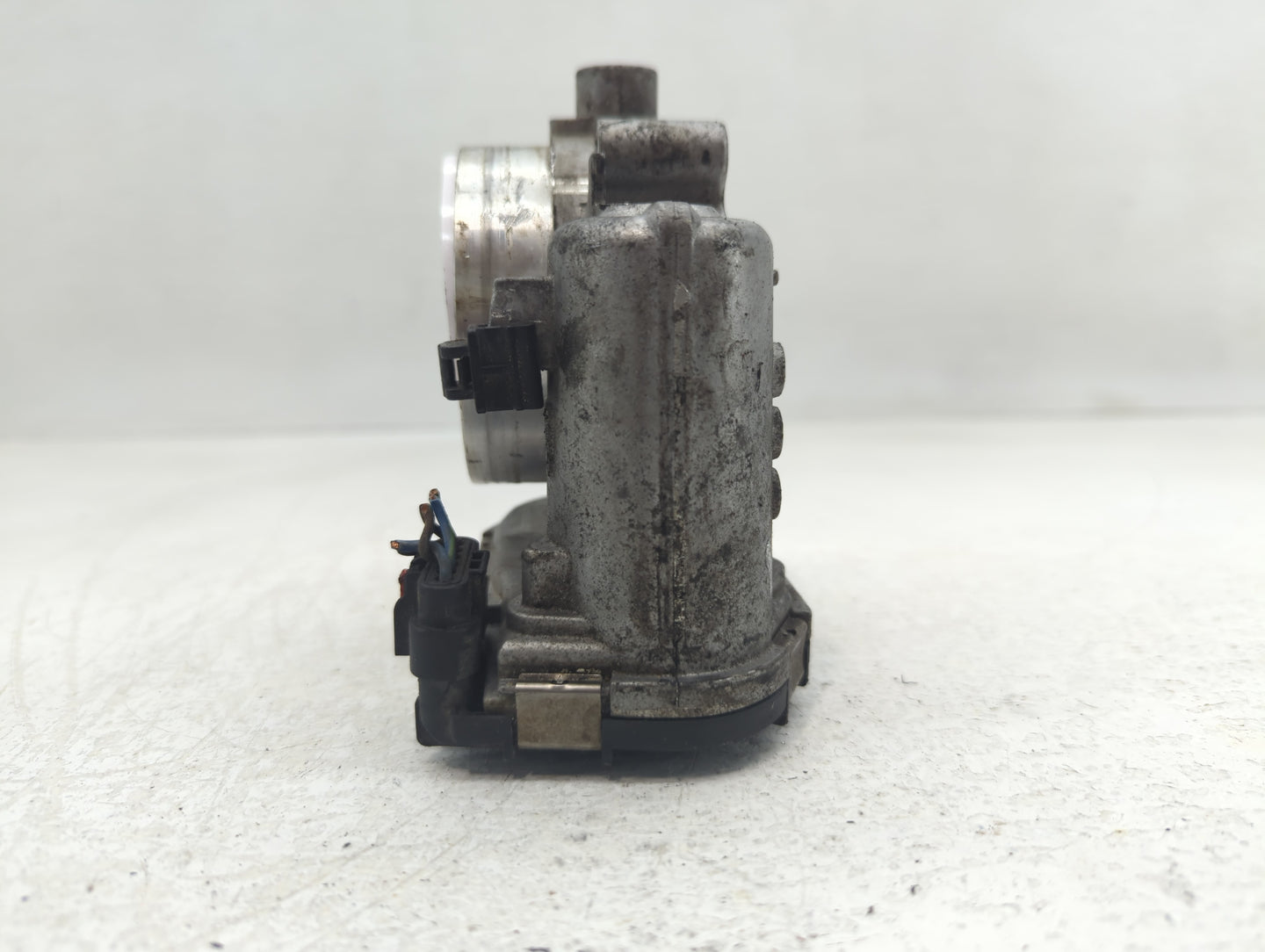 2011-2020 Dodge Grand Caravan Throttle Body P/N:05184349AC 0 280 750 570 Fits OEM Used Auto Parts - Oemusedautoparts1.com