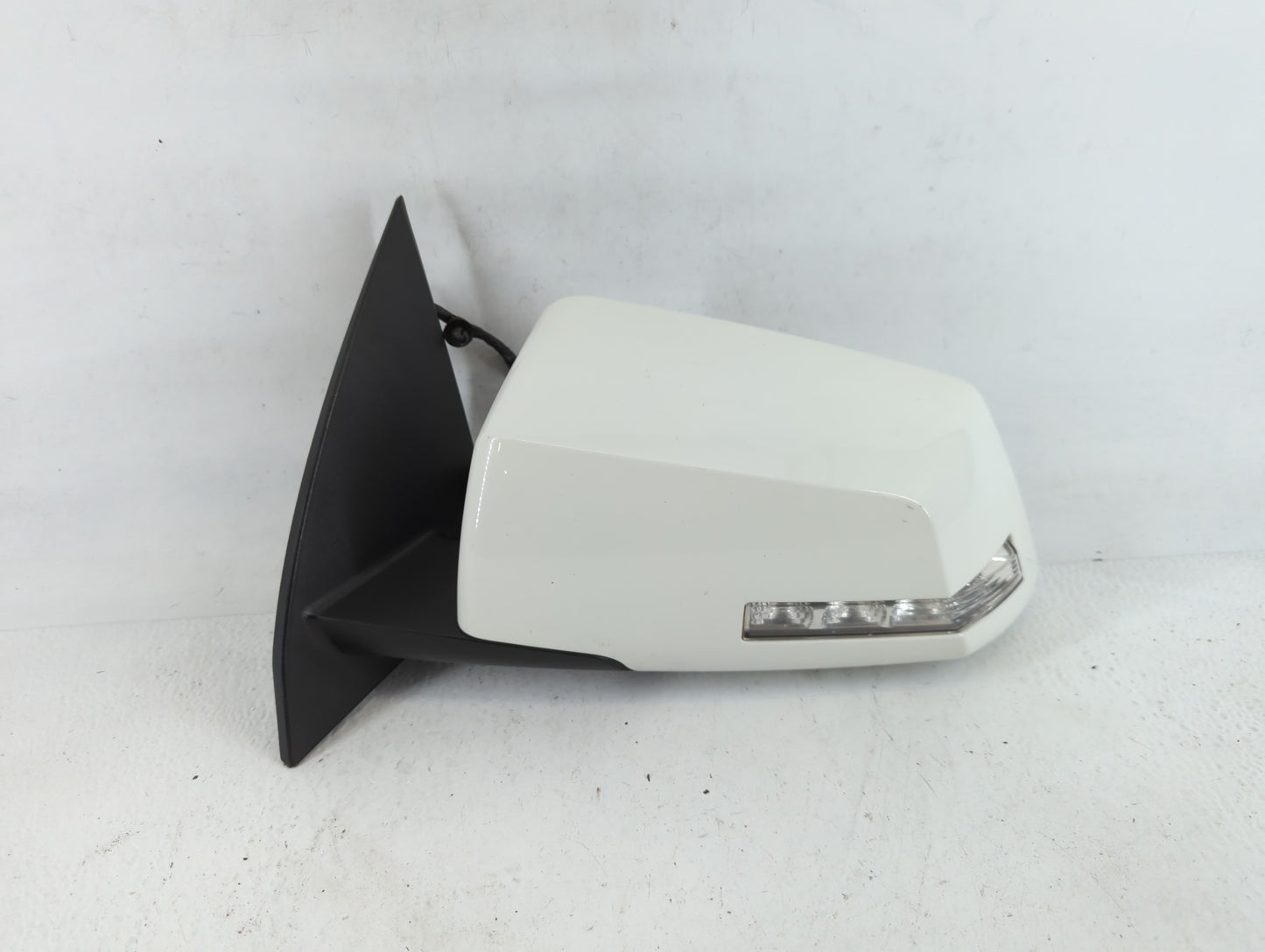 2011-2020 Dodge Grand Caravan Driver Side View Mirror - Left Door Mirror OEM Used - Oemusedautoparts1.com