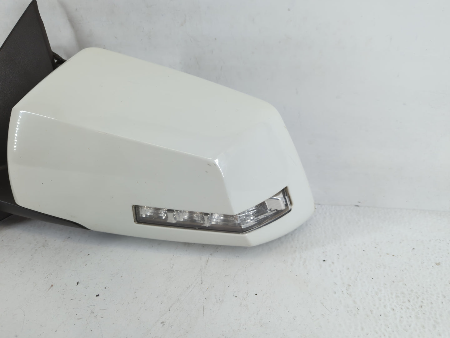 2011-2020 Dodge Grand Caravan Driver Side View Mirror - Left Door Mirror OEM Used - Oemusedautoparts1.com
