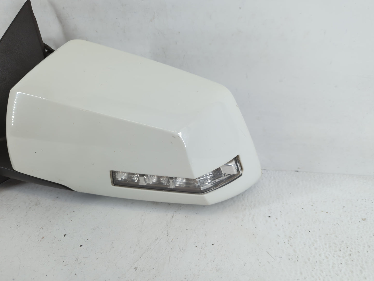 2011-2020 Dodge Grand Caravan Driver Side View Mirror - Left Door Mirror OEM Used - Oemusedautoparts1.com