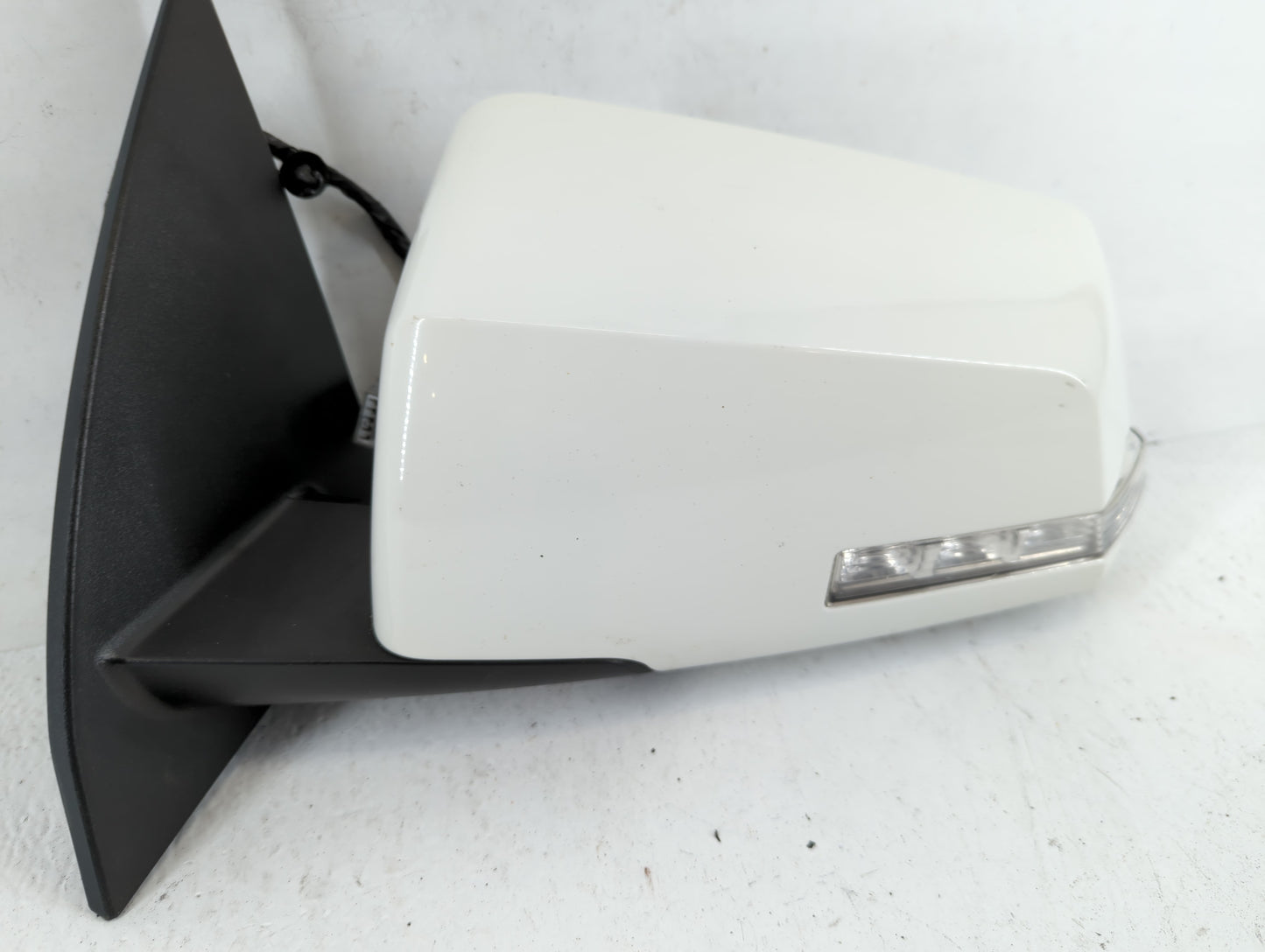 2011-2020 Dodge Grand Caravan Driver Side View Mirror - Left Door Mirror OEM Used - Oemusedautoparts1.com