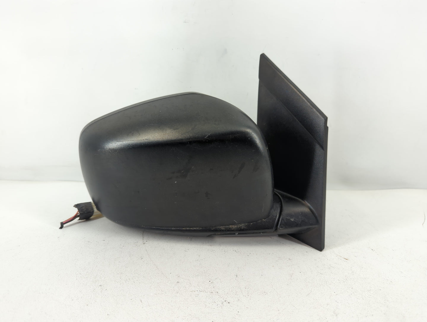 2011-2020 Dodge Grand Caravan Passenger Side View Mirror - Right Door Mirror OEM Used - Oemusedautoparts1.com