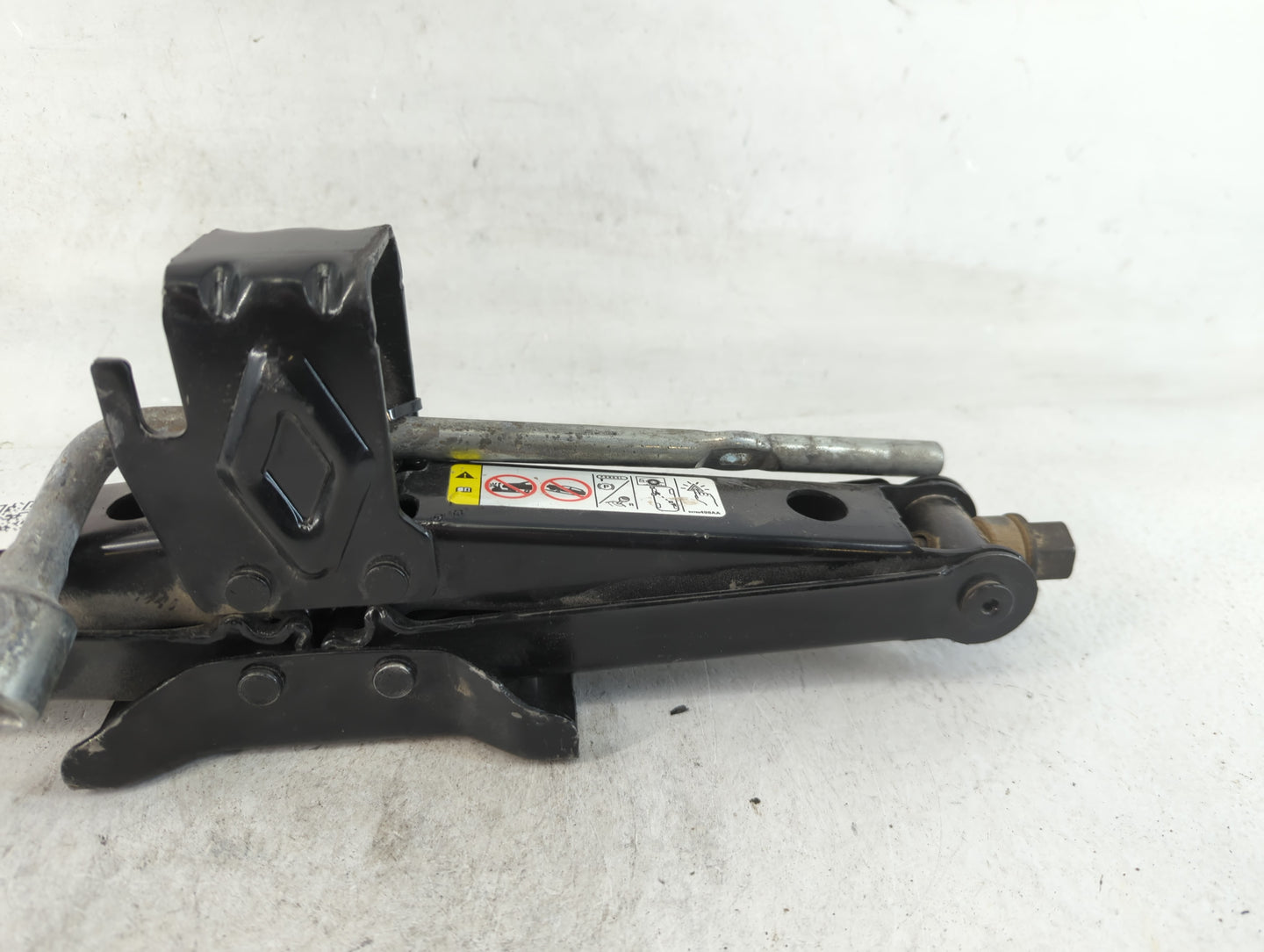 2014 Dodge Grand Caravan Spare Scissor Car Jack - Oemusedautoparts1.com