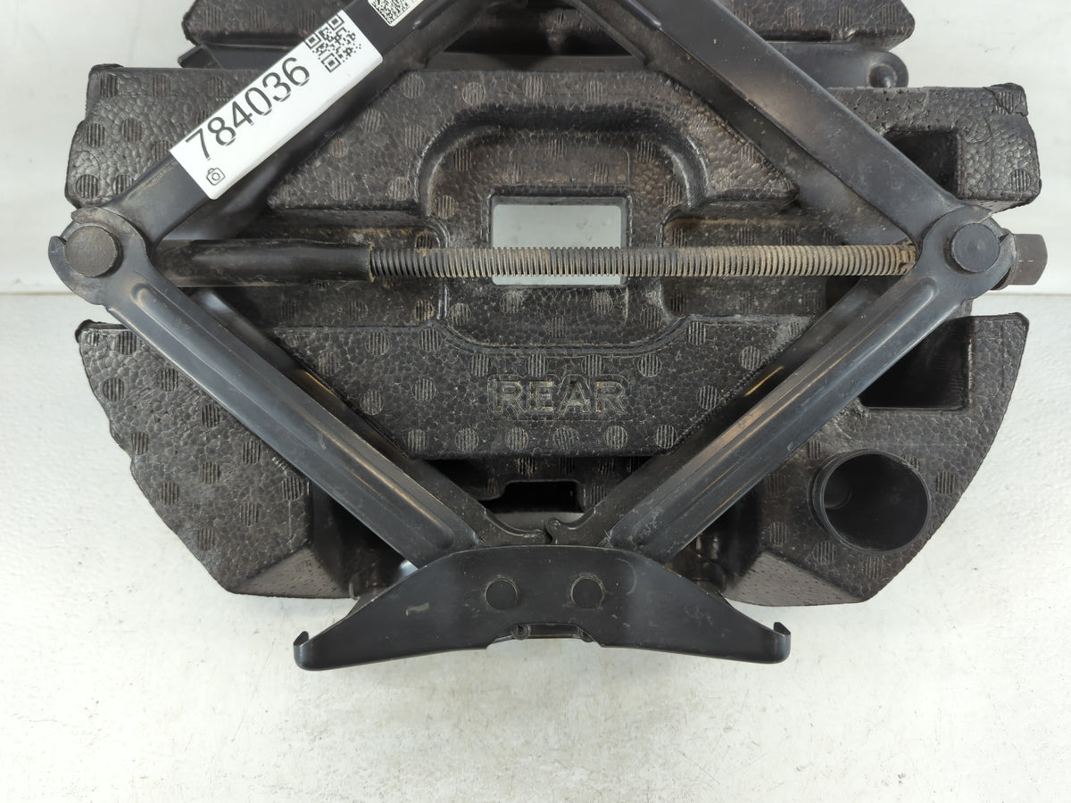 2014 Dodge Grand Caravan Spare Scissor Car Jack 784036 - Oemusedautoparts1.com