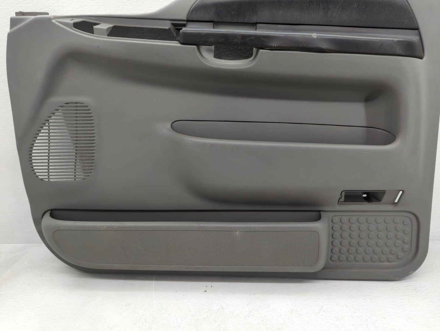 2014 Dodge Grand Caravan Front Left Driver Interior Door Panel Trim - Oemusedautoparts1.com