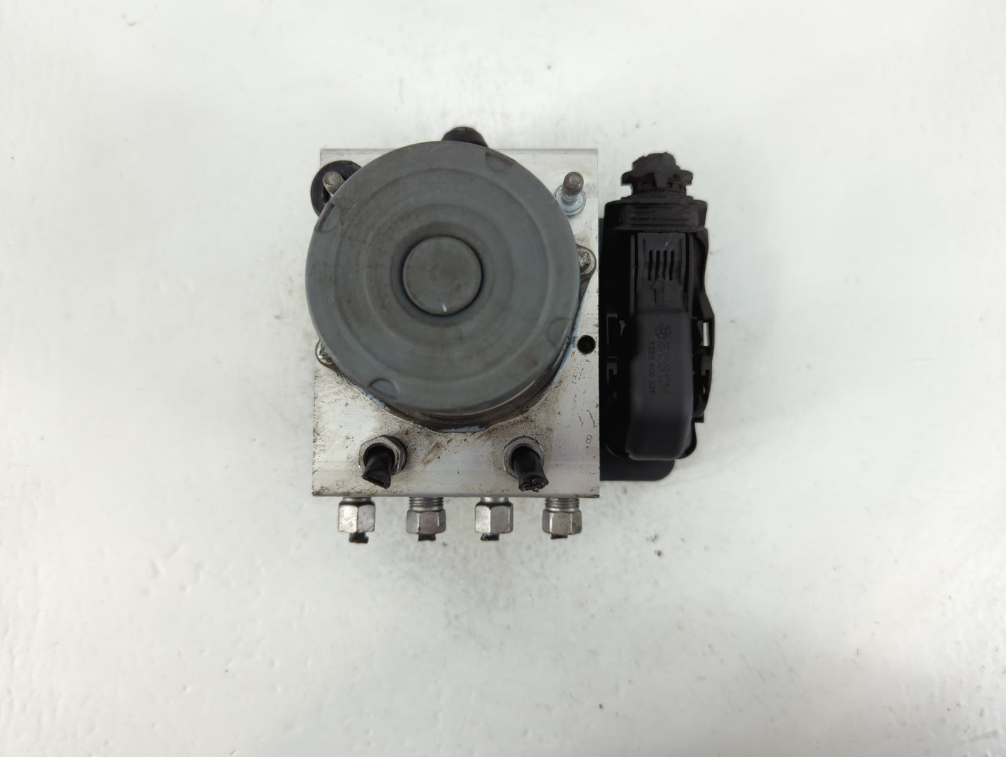 2014 Dodge Grand Caravan ABS Pump Control Module Replacement P/N:P68183803AC Fits OEM Used Auto Parts - Oemusedautoparts1.co