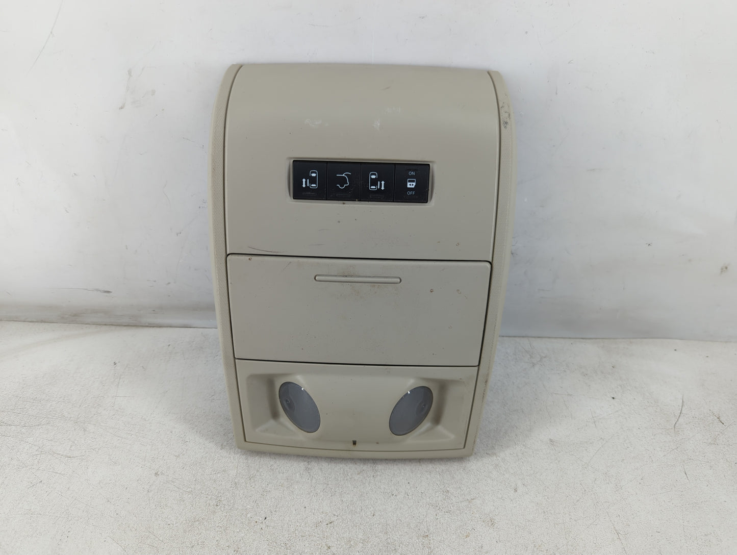 2011-2020 Dodge Grand Caravan Overhead Roof Console Interior Dome Light - Oemusedautoparts1.com