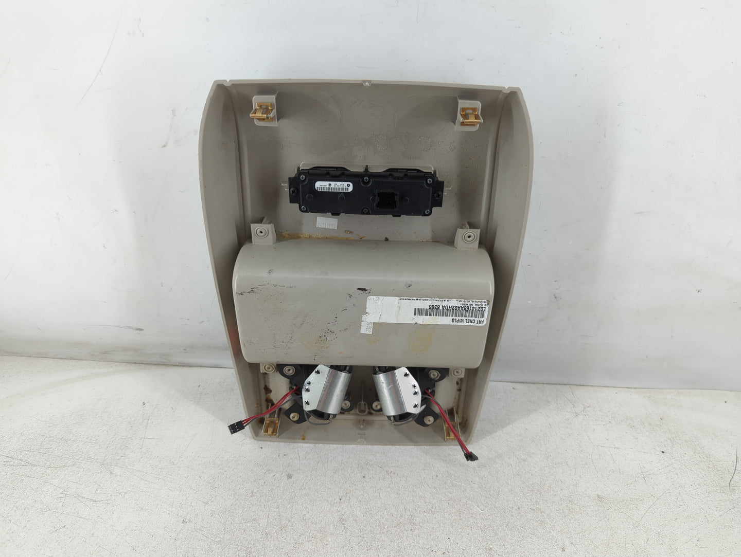 2011-2020 Dodge Grand Caravan Overhead Roof Console Interior Dome Light - Oemusedautoparts1.com
