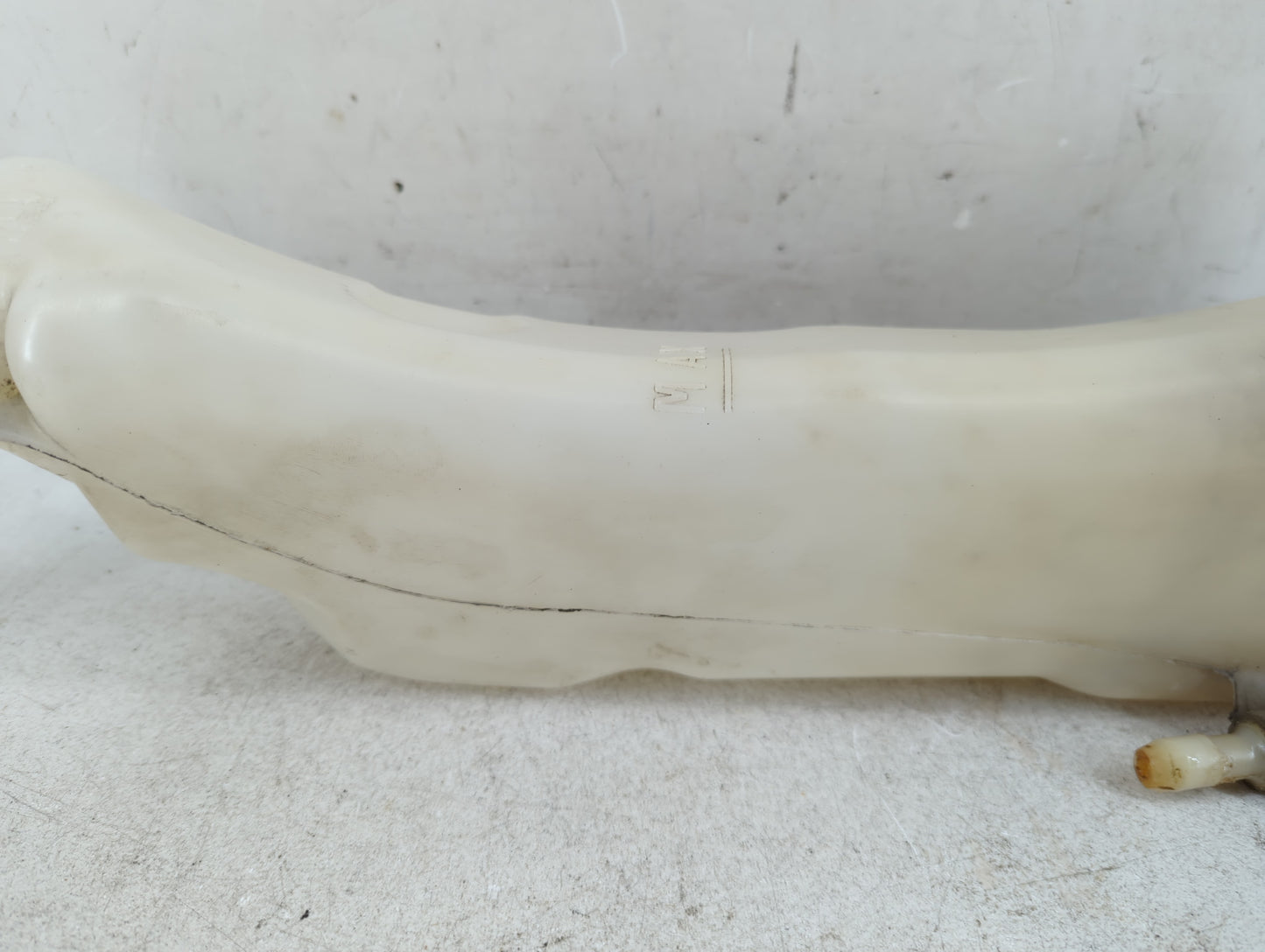 2008 Dodge Grand Caravan Radiator Coolant Overflow Expansion Tank Bottle 939679 - Oemusedautoparts1.com