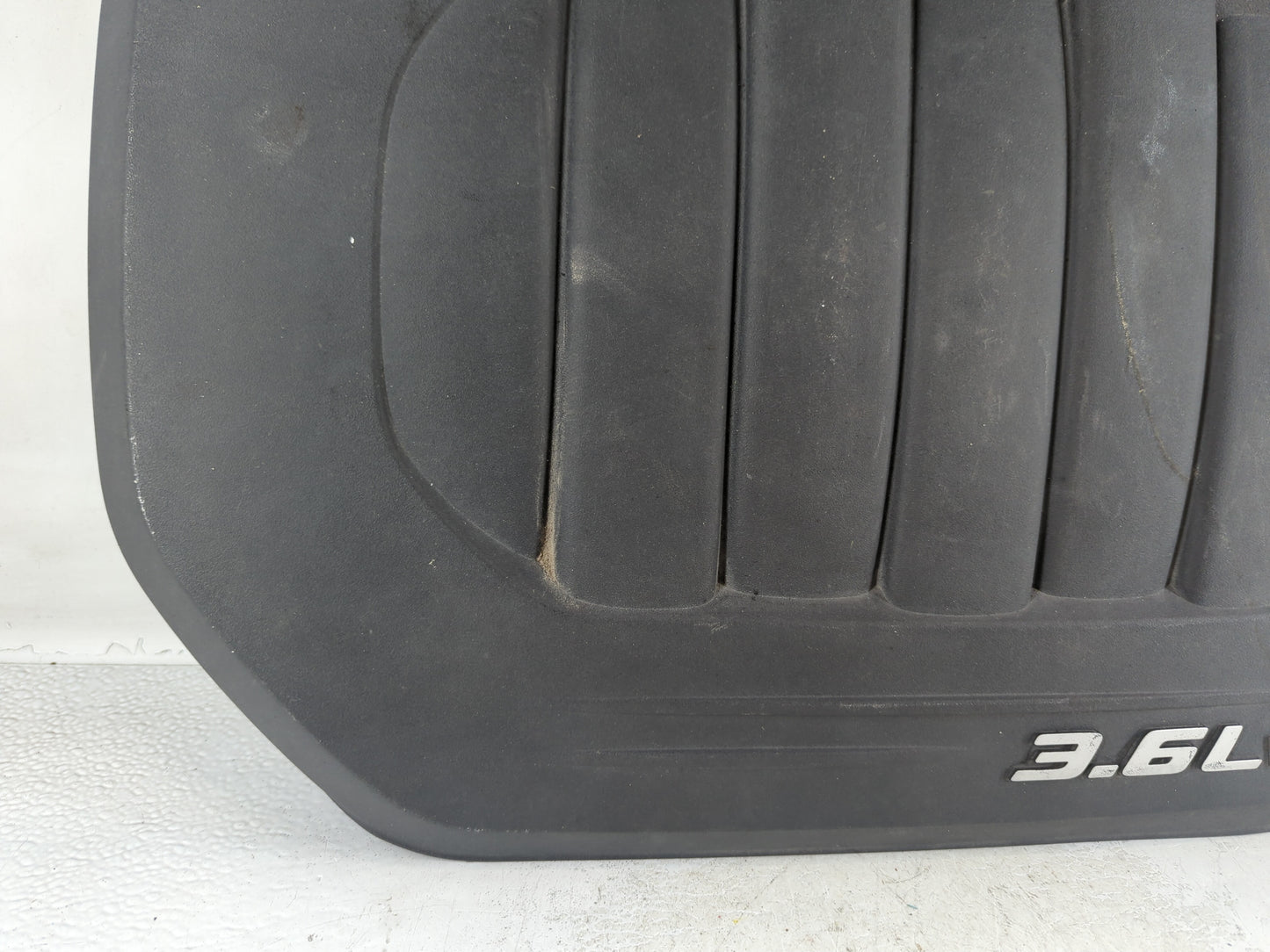 2014 Dodge Grand Caravan Engine Cover - Oemusedautoparts1.com