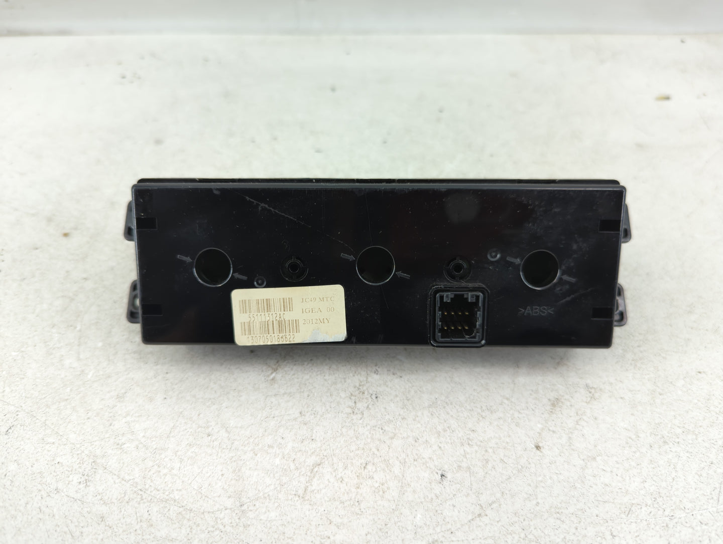 2014 Dodge Grand Caravan Climate Control Module Temperature AC/Heater Replacement Fits OEM Used Auto Parts - Oemusedautopart