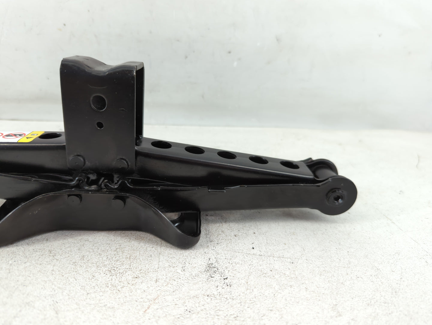 2014 Dodge Journey Spare Scissor Car Jack - Oemusedautoparts1.com