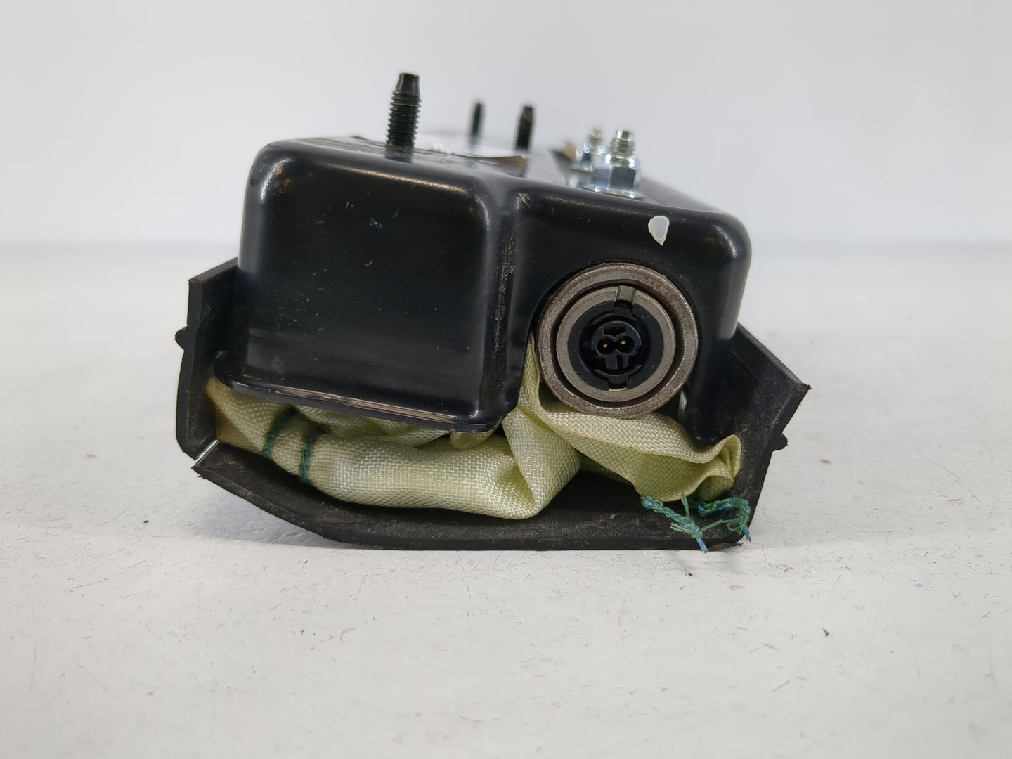 2014 Dodge Journey Air Bag Driver Left Knee OEM P/N:P68082494AE Fits OEM Used Auto Parts - Oemusedautoparts1.com