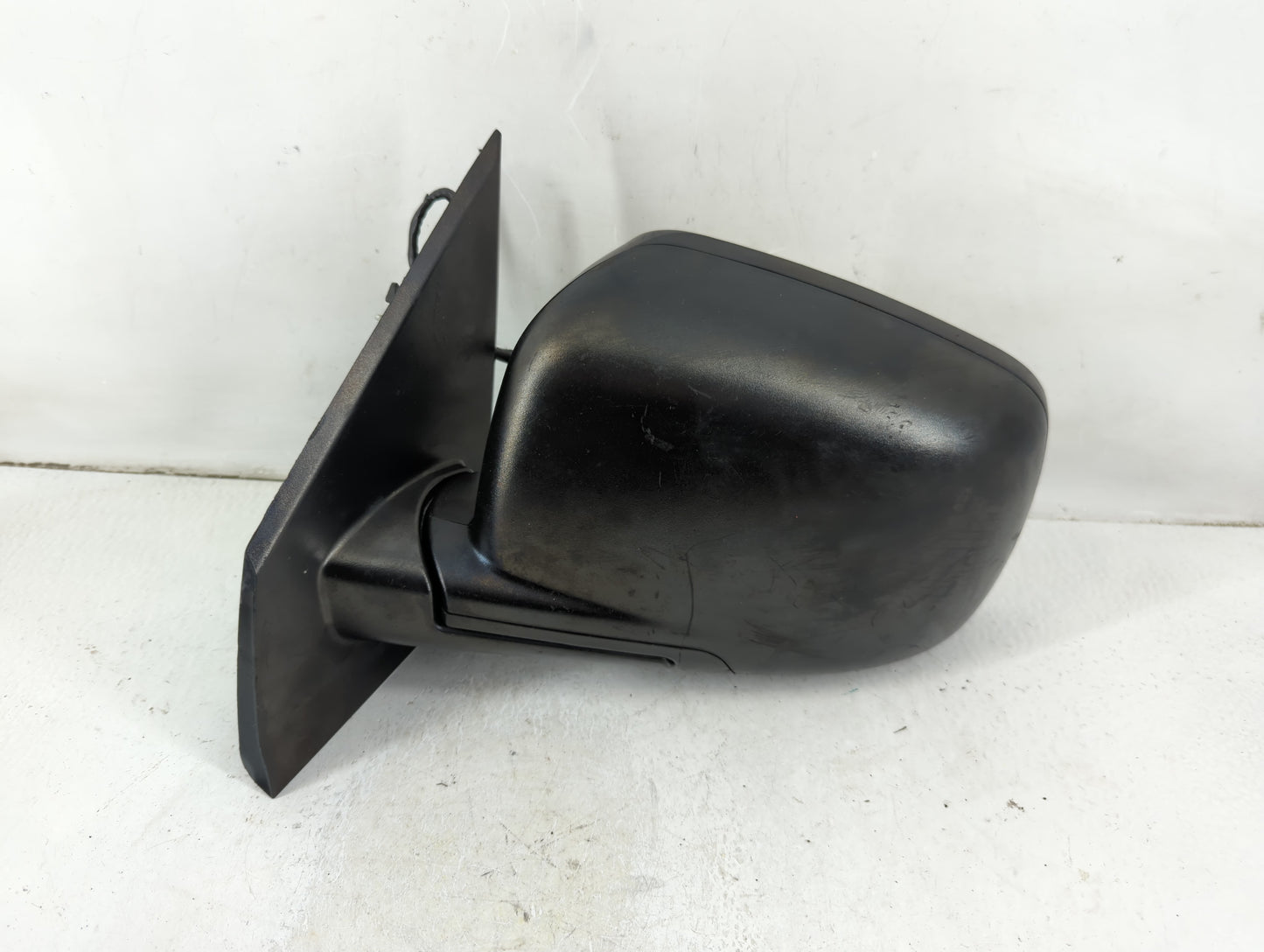 2014 Dodge Journey Driver Side View Mirror - Left Door Mirror OEM Used - Oemusedautoparts1.com