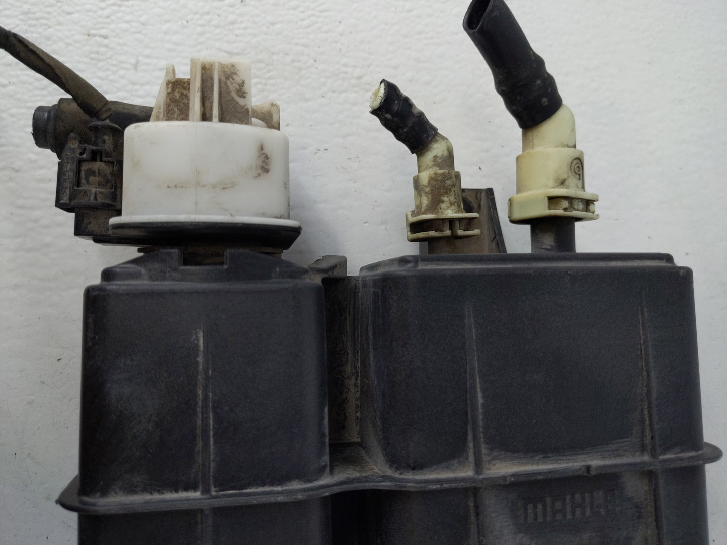 2014 Dodge Journey Fuel Vapor Charcoal Canister - Oemusedautoparts1.com