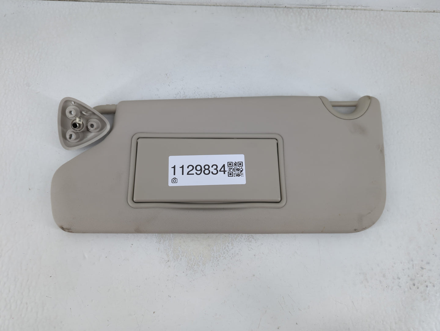 2014 Dodge Journey Sun Visor Shade Replacement Driver Left Mirror Fits OEM Used Auto Parts - Oemusedautoparts1.com