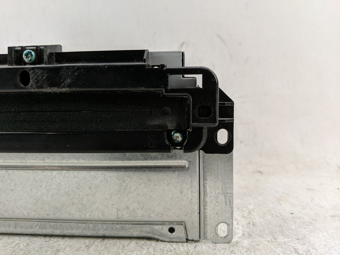 2014 Dodge Journey Radio AM FM Cd Player Receiver Replacement Fits OEM Used Auto Parts - Oemusedautoparts1.com