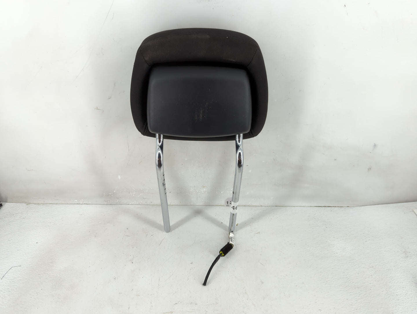 2014 Dodge Journey Headrest Head Rest Rear Seat Fits OEM Used Auto Parts - Oemusedautoparts1.com