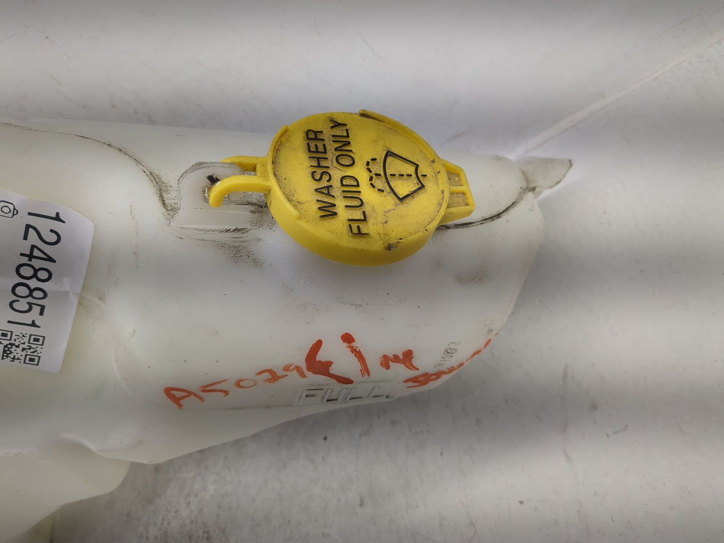 2014 Dodge Journey Windshield Washer Fluid Reservoir Bottle Oem - Oemusedautoparts1.com