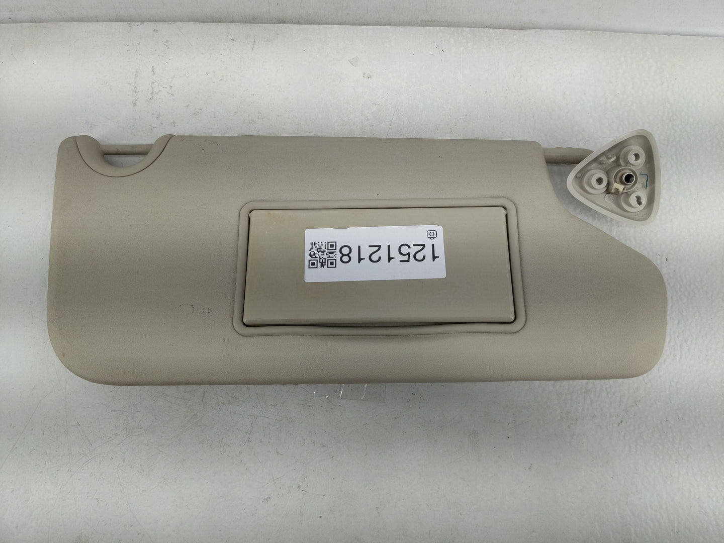 2014 Dodge Journey Sun Visor Shade Replacement Passenger Right Mirror Fits OEM Used Auto Parts - Oemusedautoparts1.com
