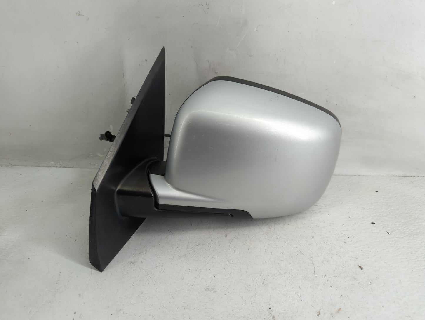 2014 Dodge Journey Driver Side View Mirror - Left Door Mirror OEM Used - Oemusedautoparts1.com