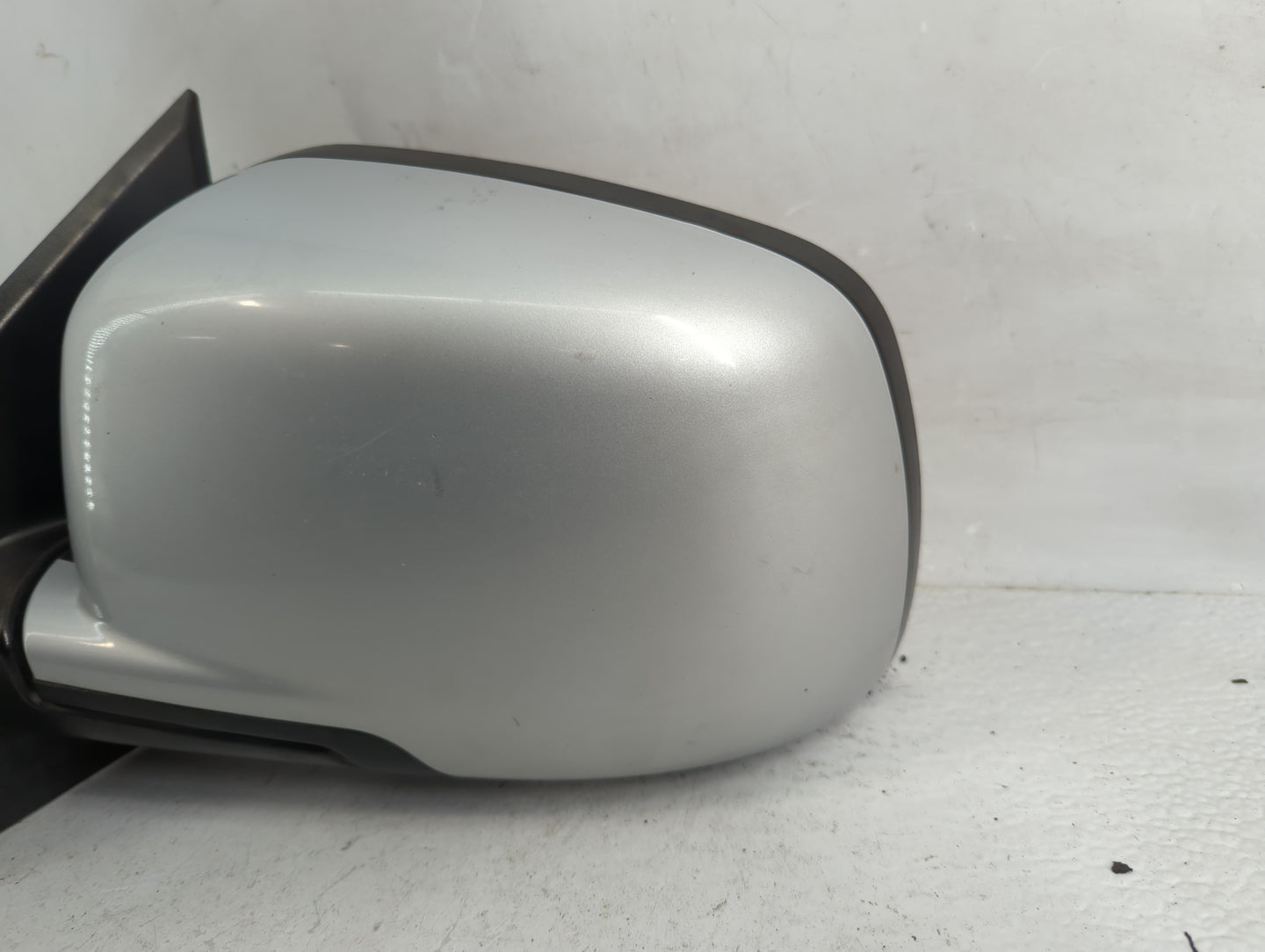 2014 Dodge Journey Driver Side View Mirror - Left Door Mirror OEM Used - Oemusedautoparts1.com