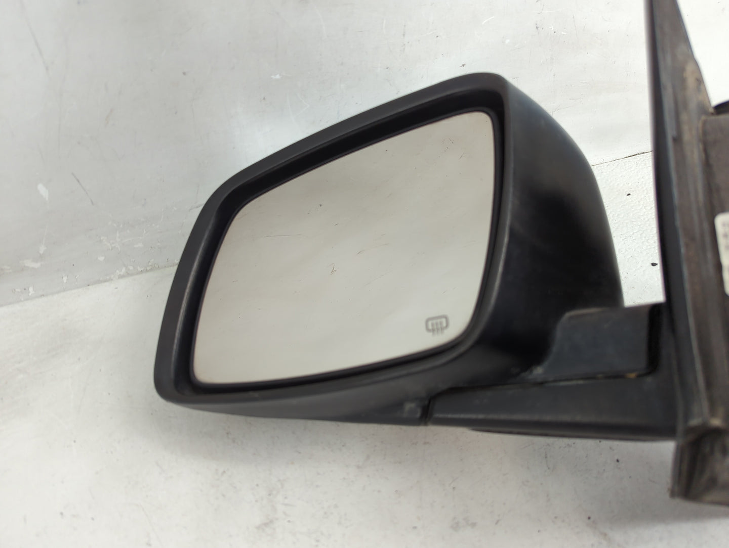 2014 Dodge Journey Driver Side View Mirror - Left Door Mirror OEM Used - Oemusedautoparts1.com