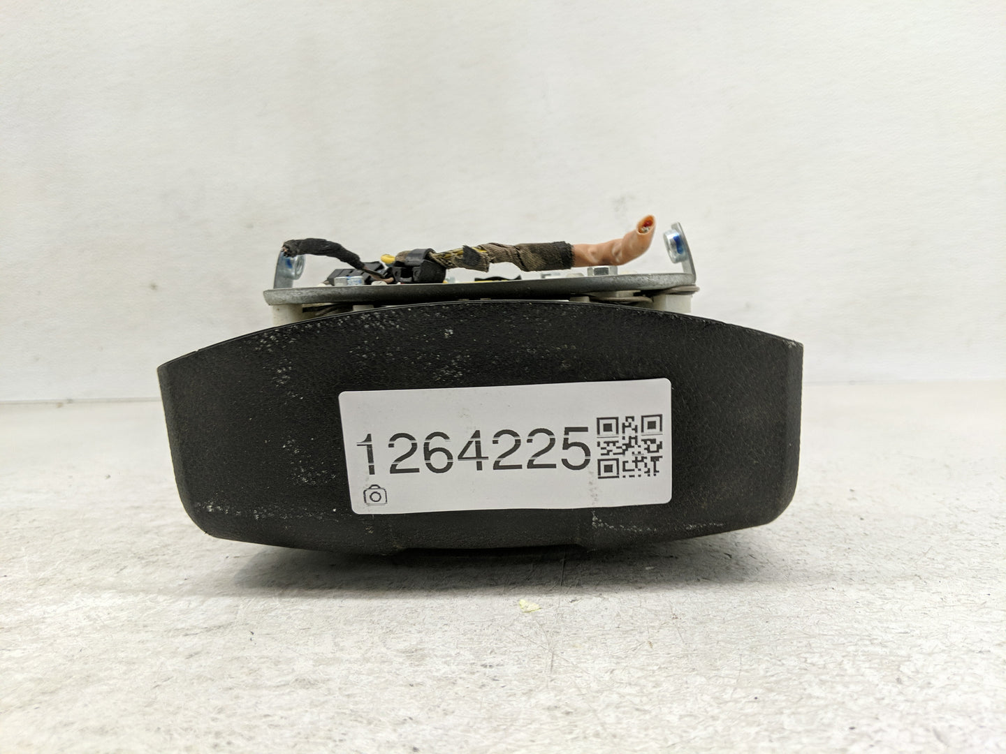 2020-2020 Dodge Journey Air Bag Driver Left Steering Wheel Mounted - Oemusedautoparts1.com