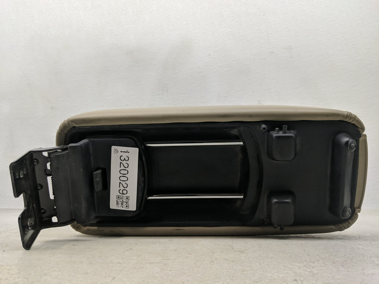 2014 Dodge Journey Center Console Armrest Cover Lid Fits OEM Used Auto Parts - Oemusedautoparts1.com
