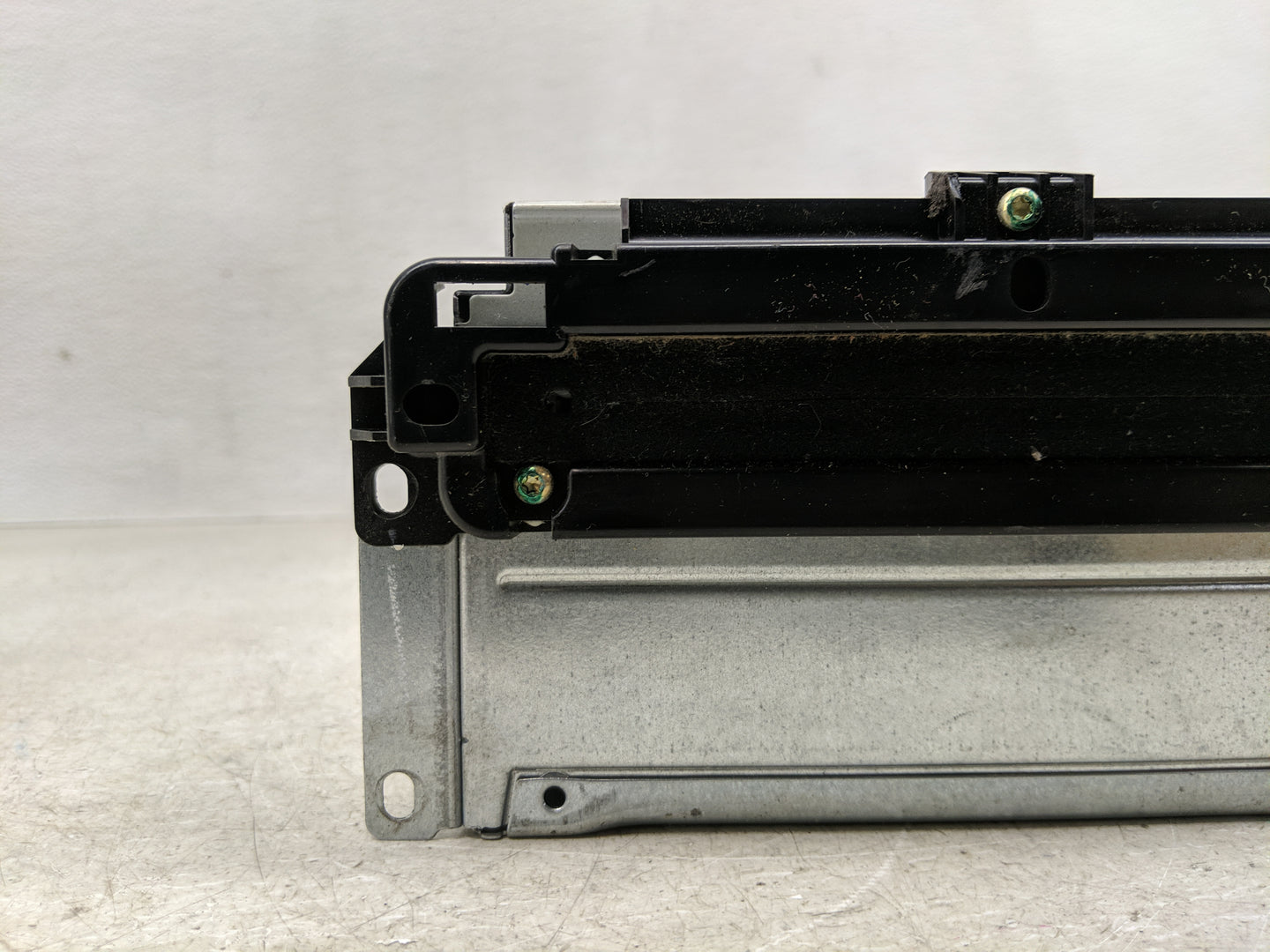 2018-2020 Dodge Journey Radio AM FM Cd Player Receiver Replacement Fits Fits 2018 2019 2020 OEM Used Auto Parts - Oemusedaut