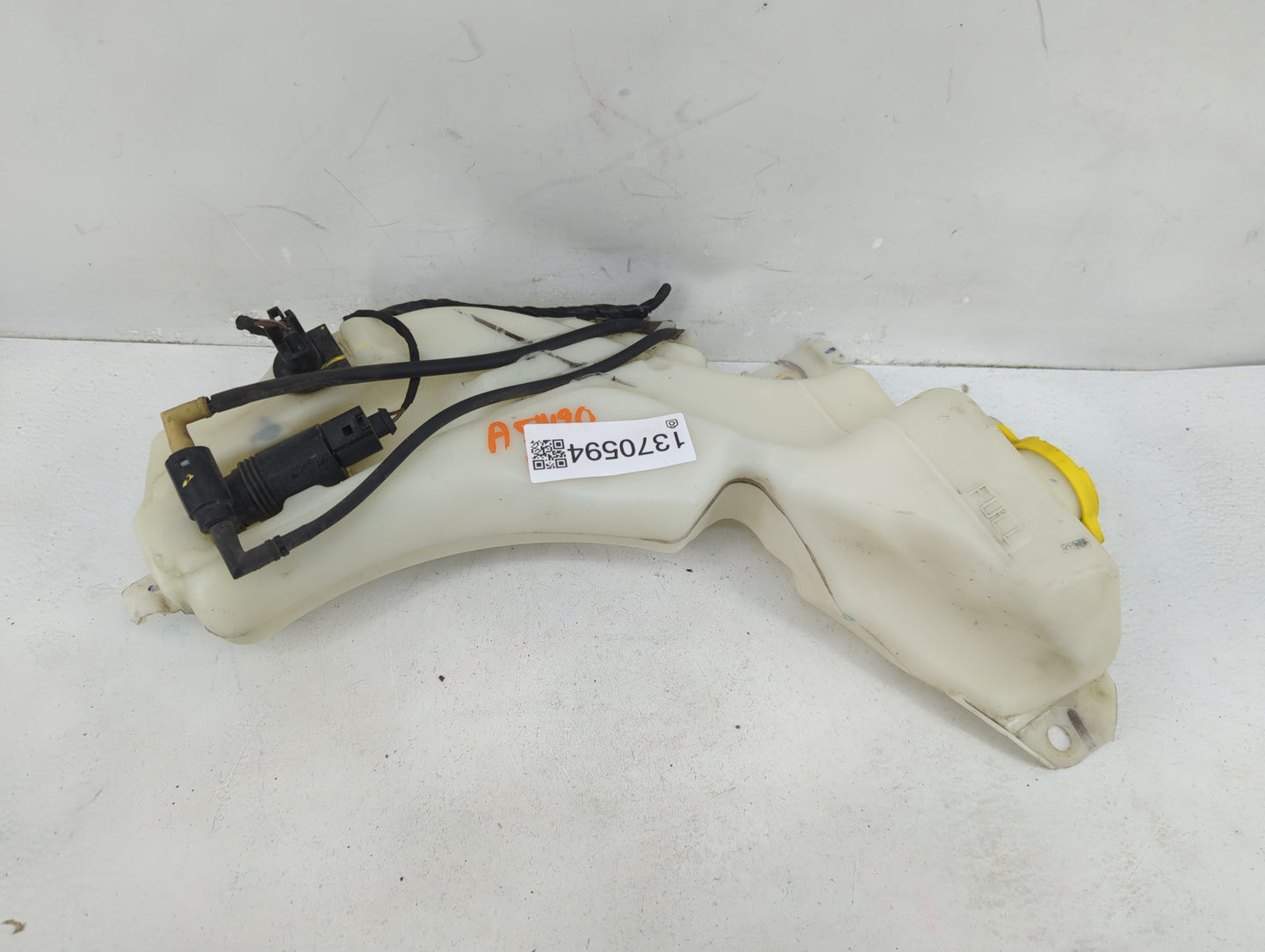 2014 Dodge Journey Windshield Washer Fluid Reservoir Bottle Oem - Oemusedautoparts1.com