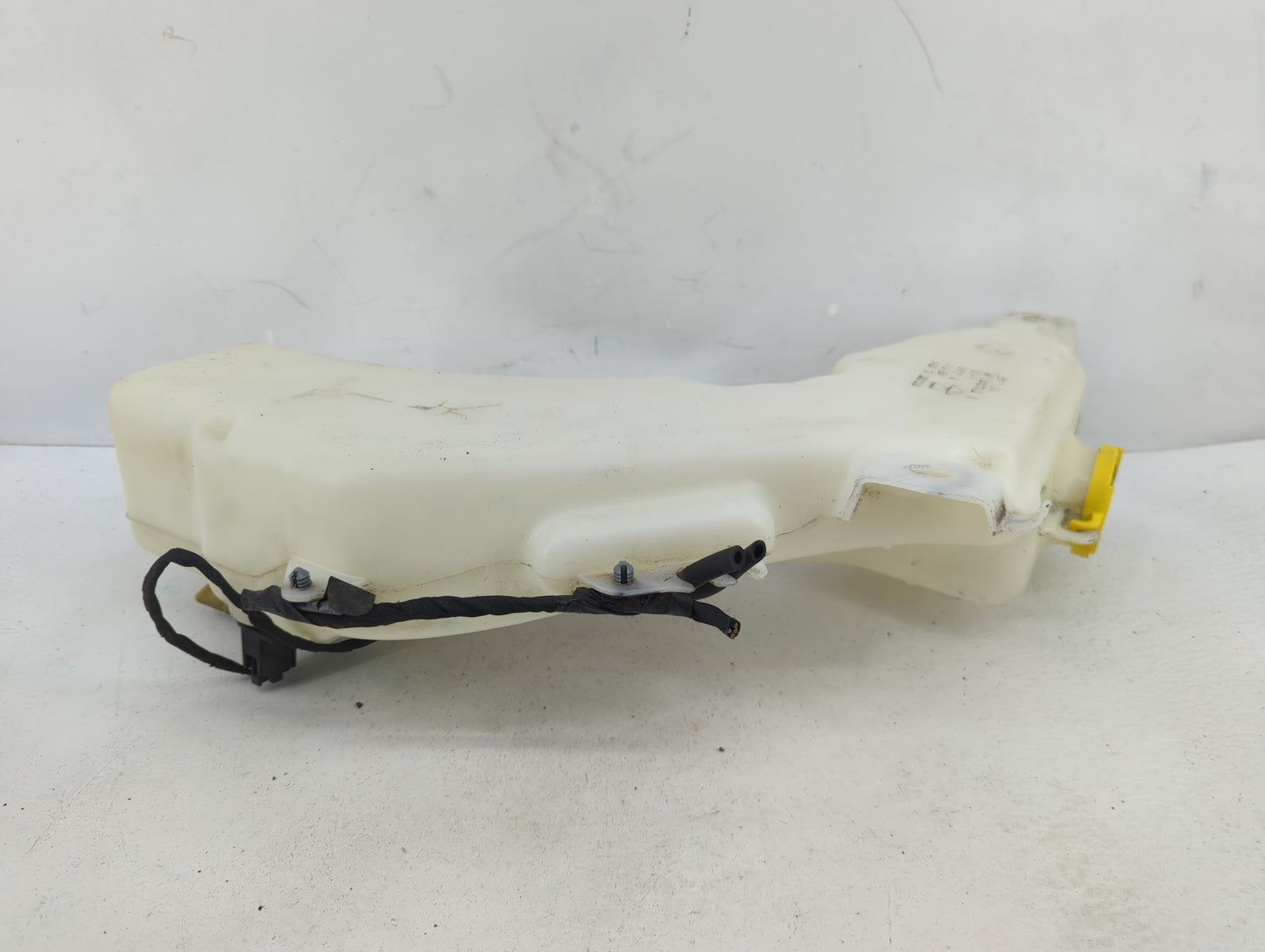 2014 Dodge Journey Windshield Washer Fluid Reservoir Bottle Oem - Oemusedautoparts1.com