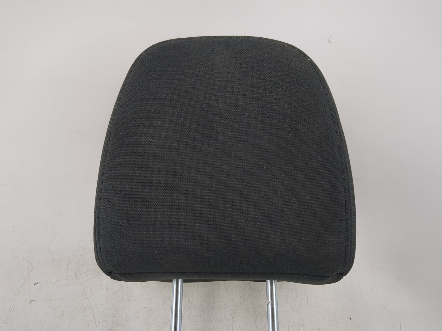 2011-2017 Dodge Journey Headrest Head Rest Rear Center Seat Fits Fits 2011 2012 2013 2014 2015 2016 2017 OEM Used Auto Parts