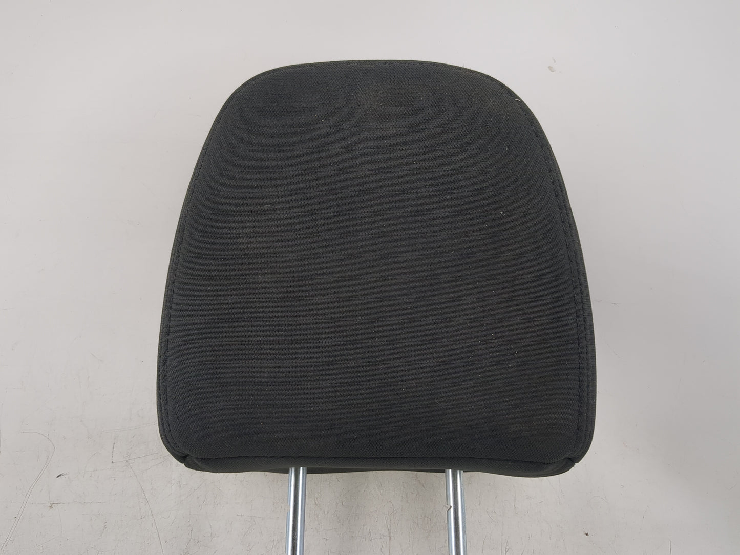 2011-2017 Dodge Journey Headrest Head Rest Rear Center Seat Fits Fits 2011 2012 2013 2014 2015 2016 2017 OEM Used Auto Parts