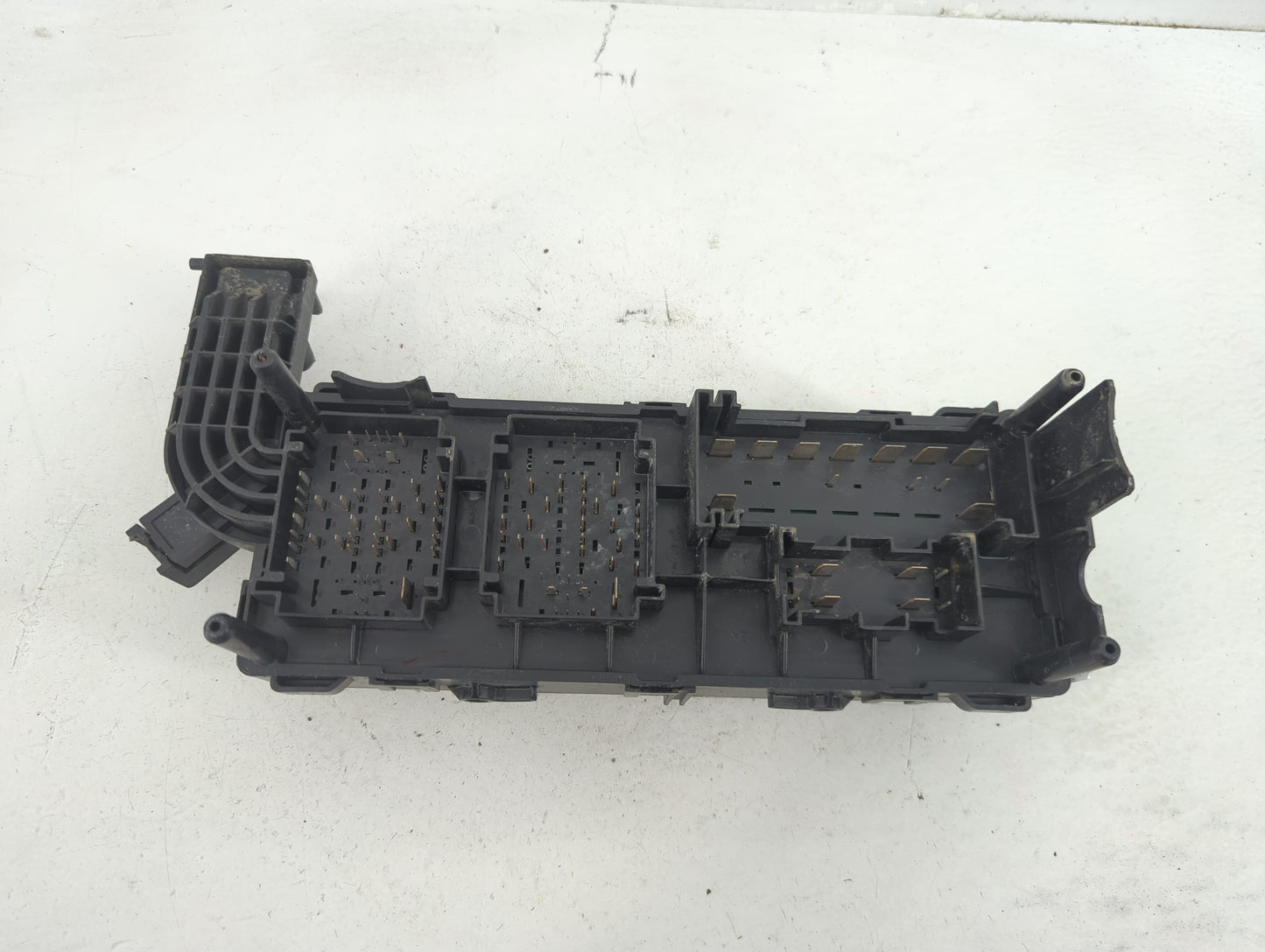 2014 Dodge Journey Fusebox Fuse Box Panel Relay Module P/N:P68143317AD Fits OEM Used Auto Parts - Oemusedautoparts1.com