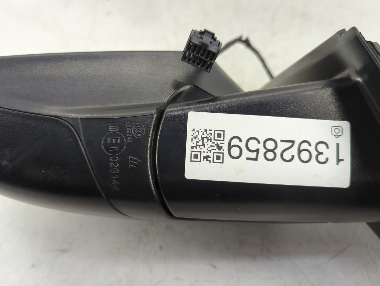 2014 Dodge Journey Driver Side View Mirror - Left Door Mirror OEM Used - Oemusedautoparts1.com