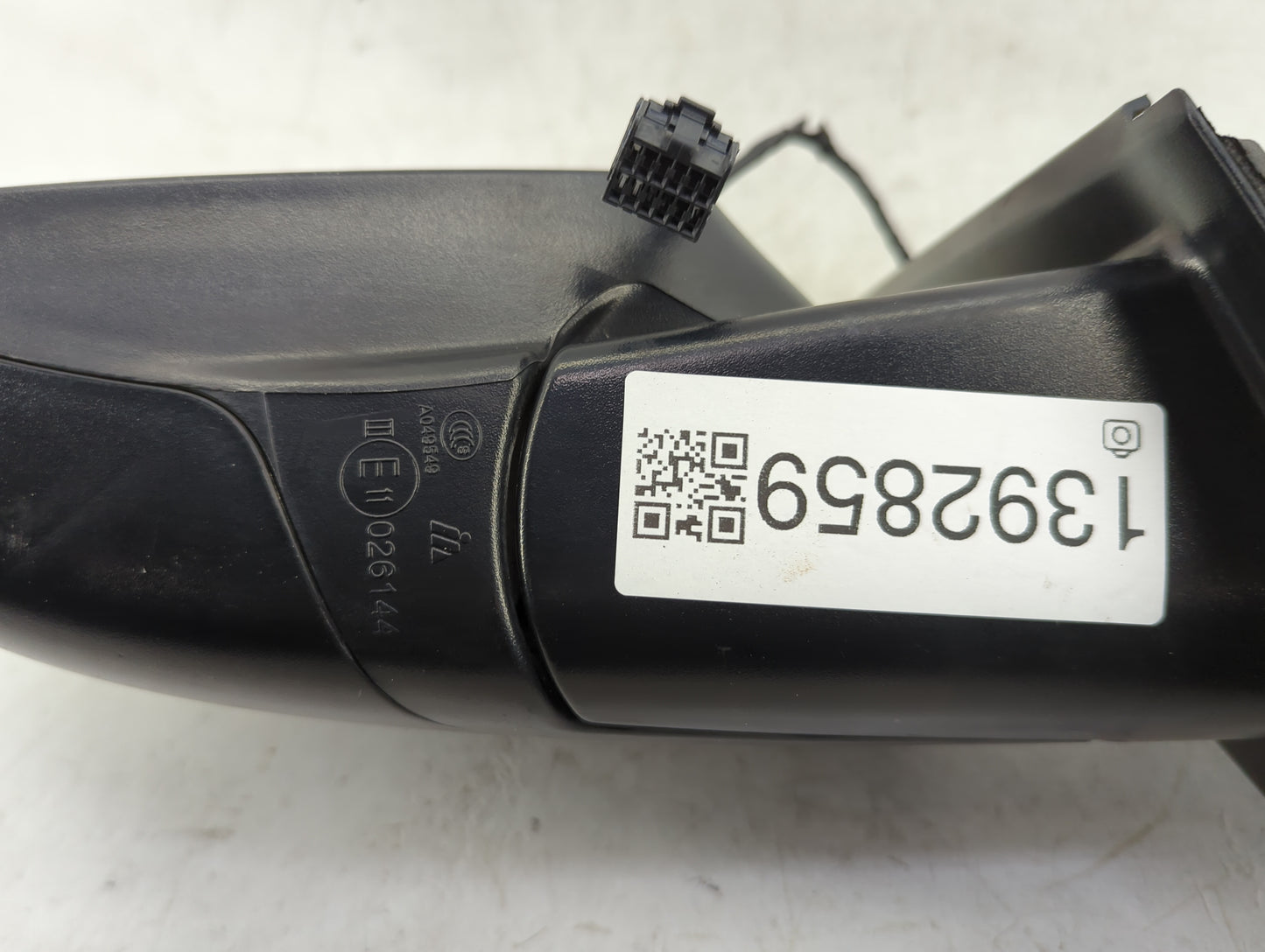 2014 Dodge Journey Driver Side View Mirror - Left Door Mirror OEM Used - Oemusedautoparts1.com