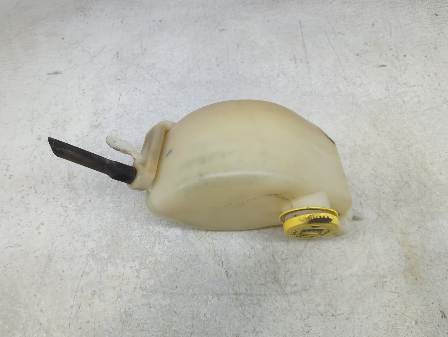 2009-2020 Dodge Journey Radiator Coolant Overflow Expansion Tank Bottle 1393653 - Oemusedautoparts1.com