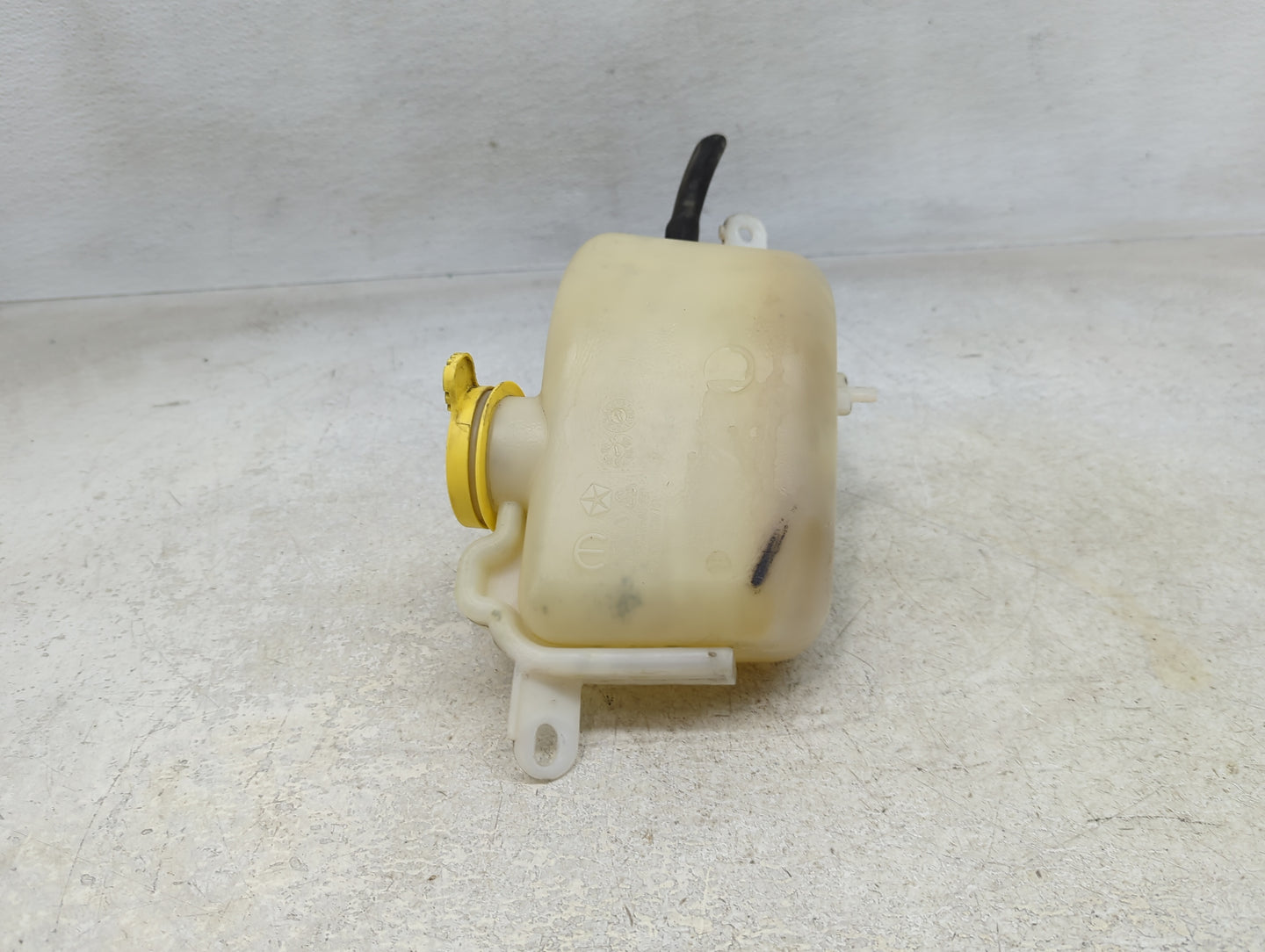 2009-2020 Dodge Journey Radiator Coolant Overflow Expansion Tank Bottle 1393653 - Oemusedautoparts1.com