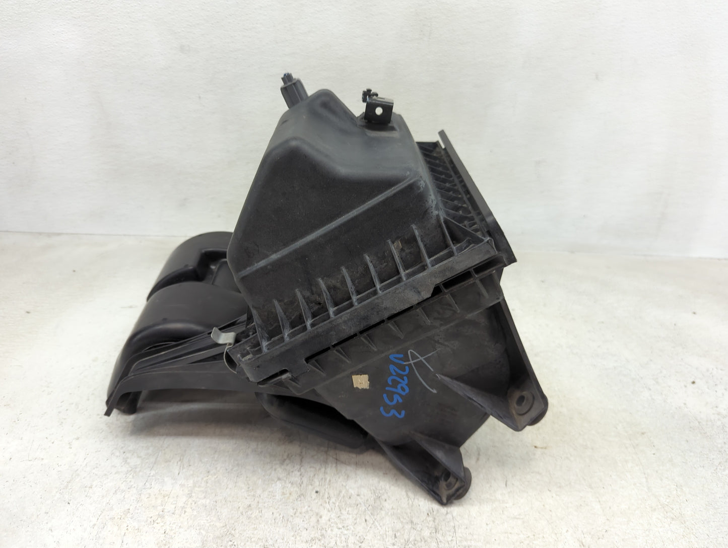2009-2020 Dodge Journey Air Cleaner Intake-duct Hose Tube - Oemusedautoparts1.com