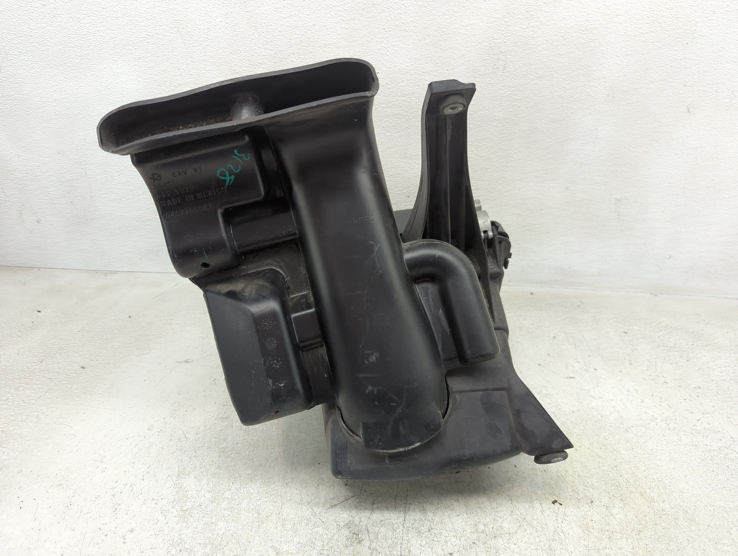 2009-2020 Dodge Journey Air Cleaner Intake-duct Hose Tube - Oemusedautoparts1.com