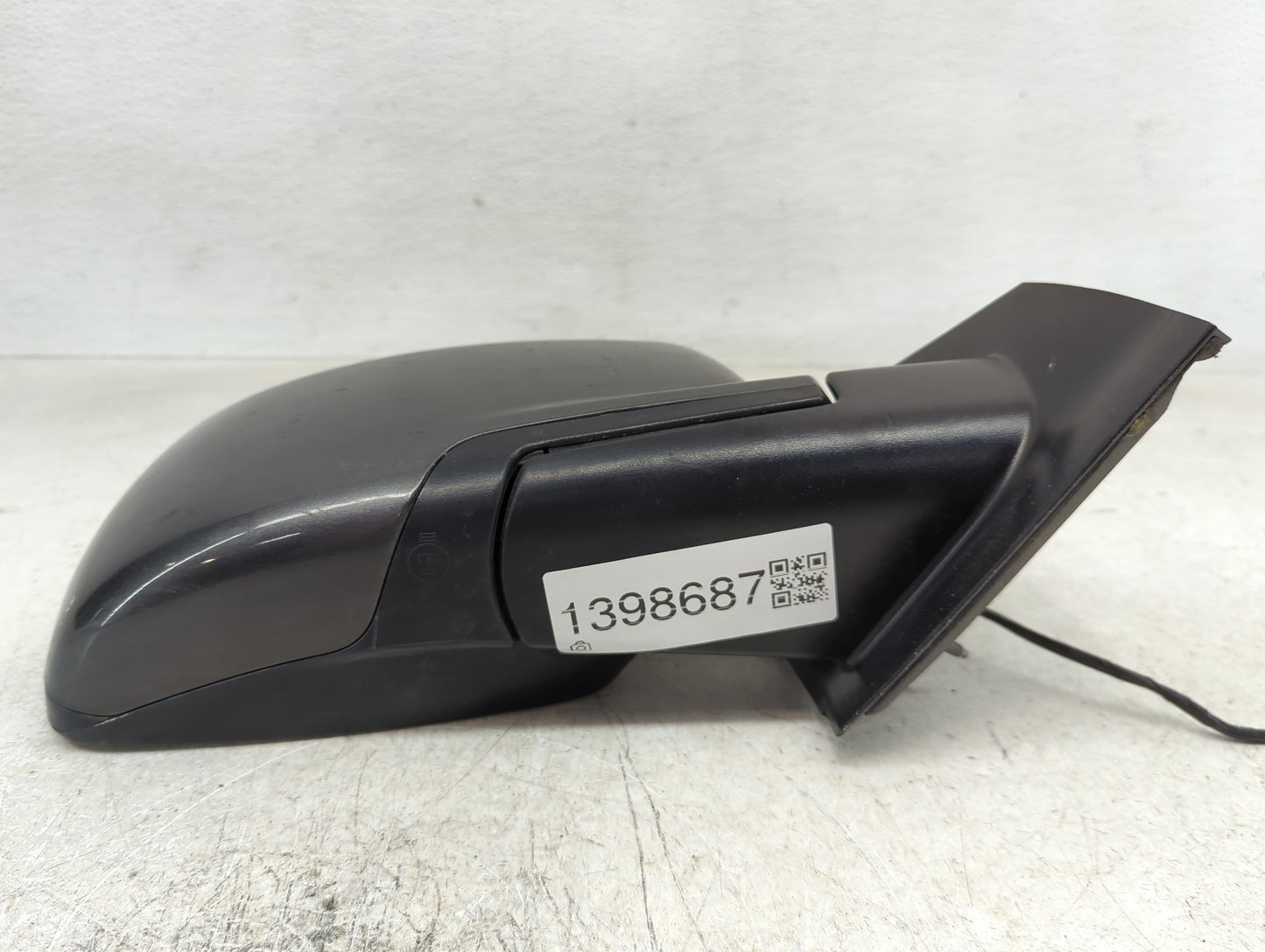 2014 Dodge Journey Passenger Side View Mirror - Right Door Mirror OEM Used - Oemusedautoparts1.com