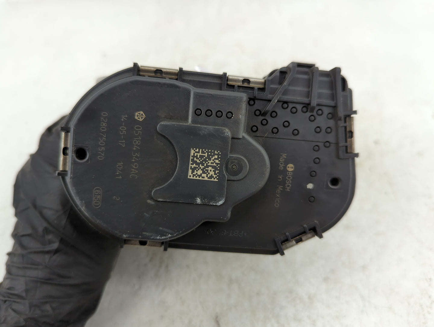 2011-2019 Dodge Journey Throttle Body P/N:0 280 750 570 05184349AC Fits OEM Used Auto Parts - Oemusedautoparts1.com