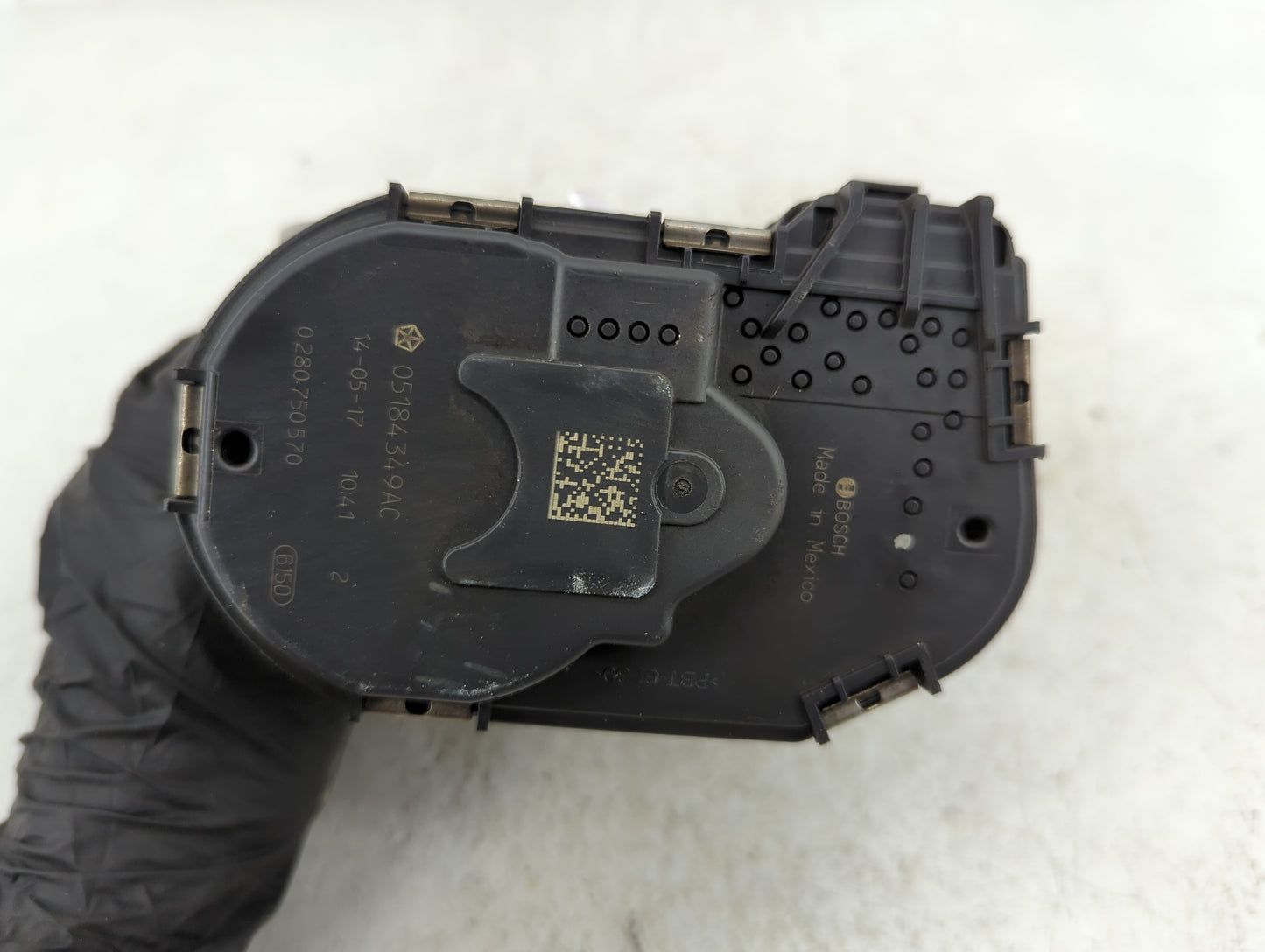 2011-2019 Dodge Journey Throttle Body P/N:0 280 750 570 05184349AC Fits OEM Used Auto Parts - Oemusedautoparts1.com