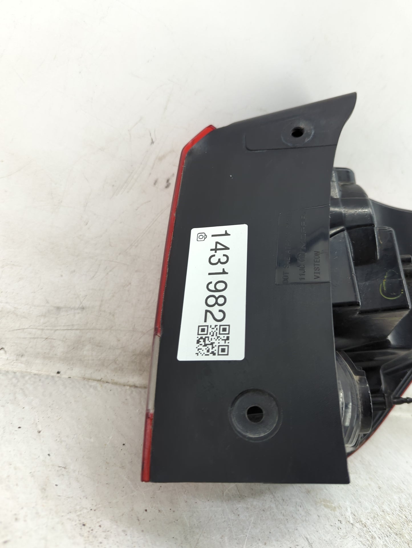 2014 Dodge Journey Tail Light Assembly Driver Left OEM P/N:68078465AD Fits OEM Used Auto Parts - Oemusedautoparts1.com
