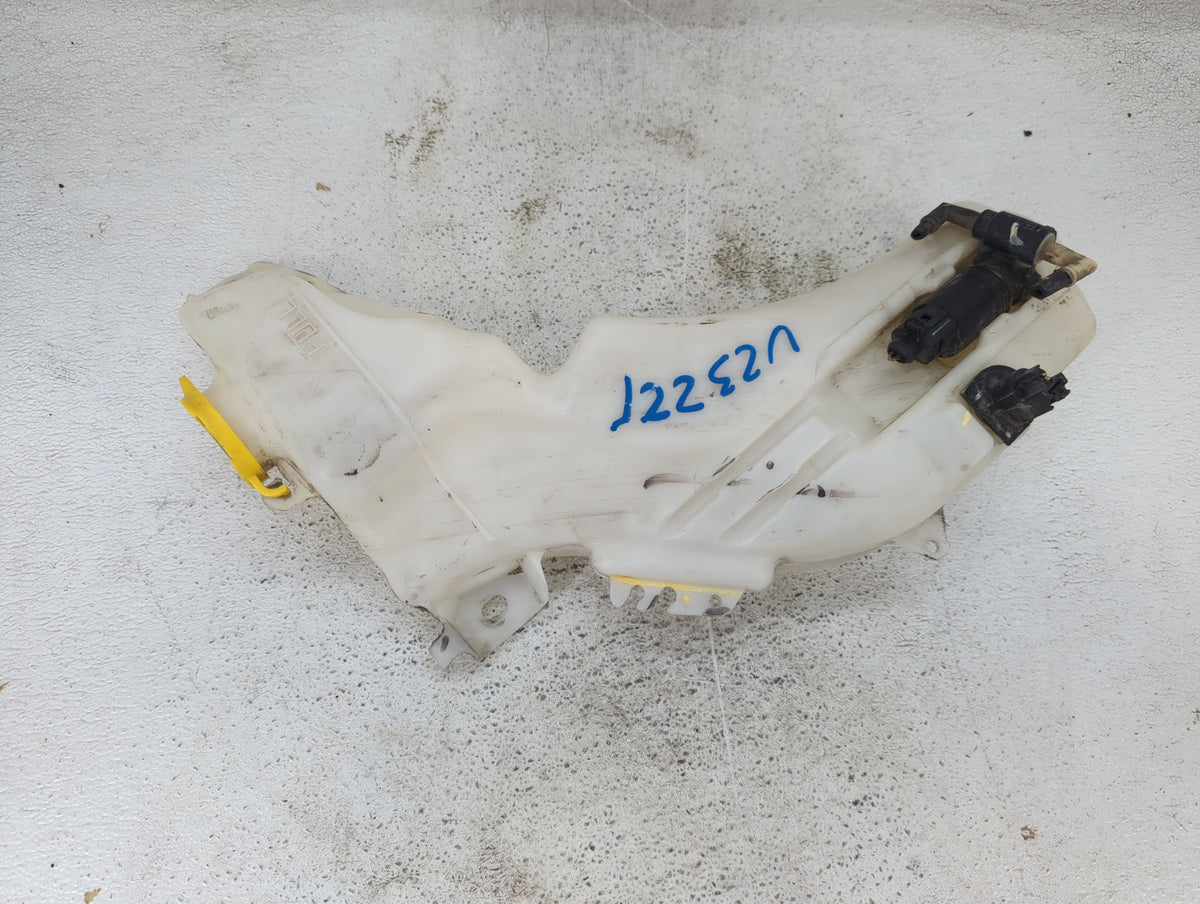 2014 Dodge Journey Windshield Washer Fluid Reservoir Bottle 1432113 - Oemusedautoparts1.com