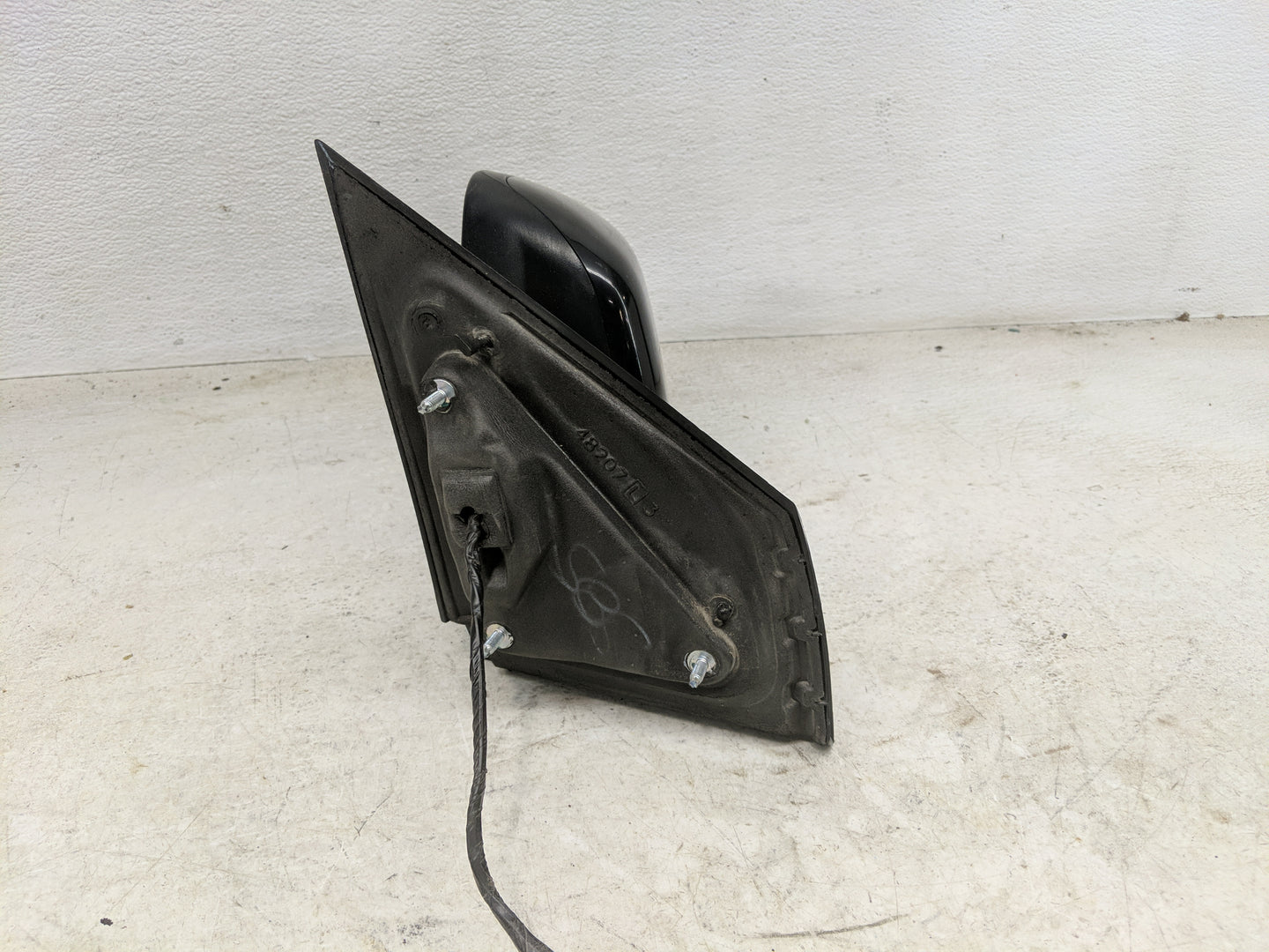 2014 Dodge Journey Driver Side View Mirror - Left Door Mirror OEM Used - Oemusedautoparts1.com
