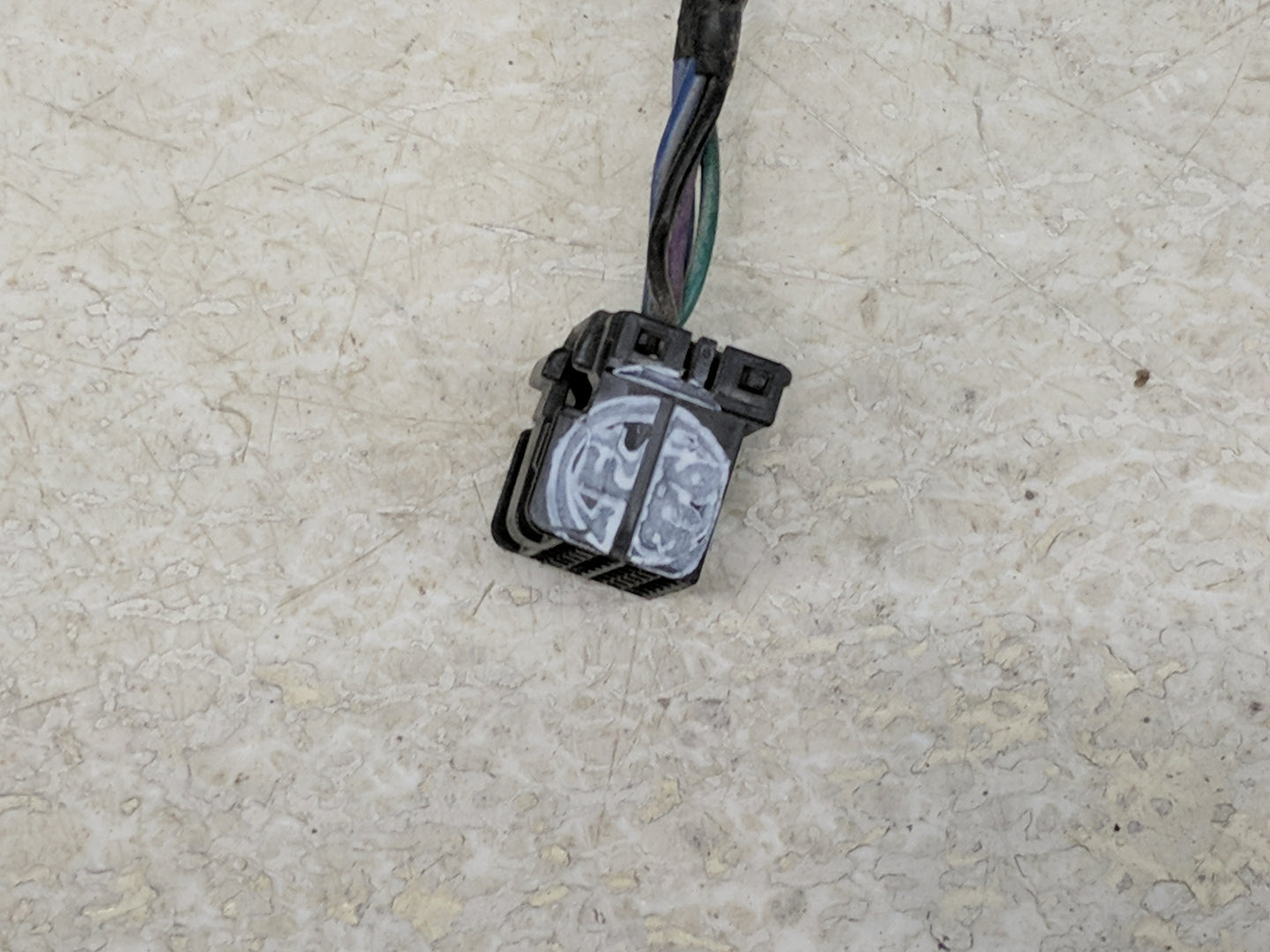 2014 Dodge Journey Driver Side View Mirror - Left Door Mirror OEM Used - Oemusedautoparts1.com
