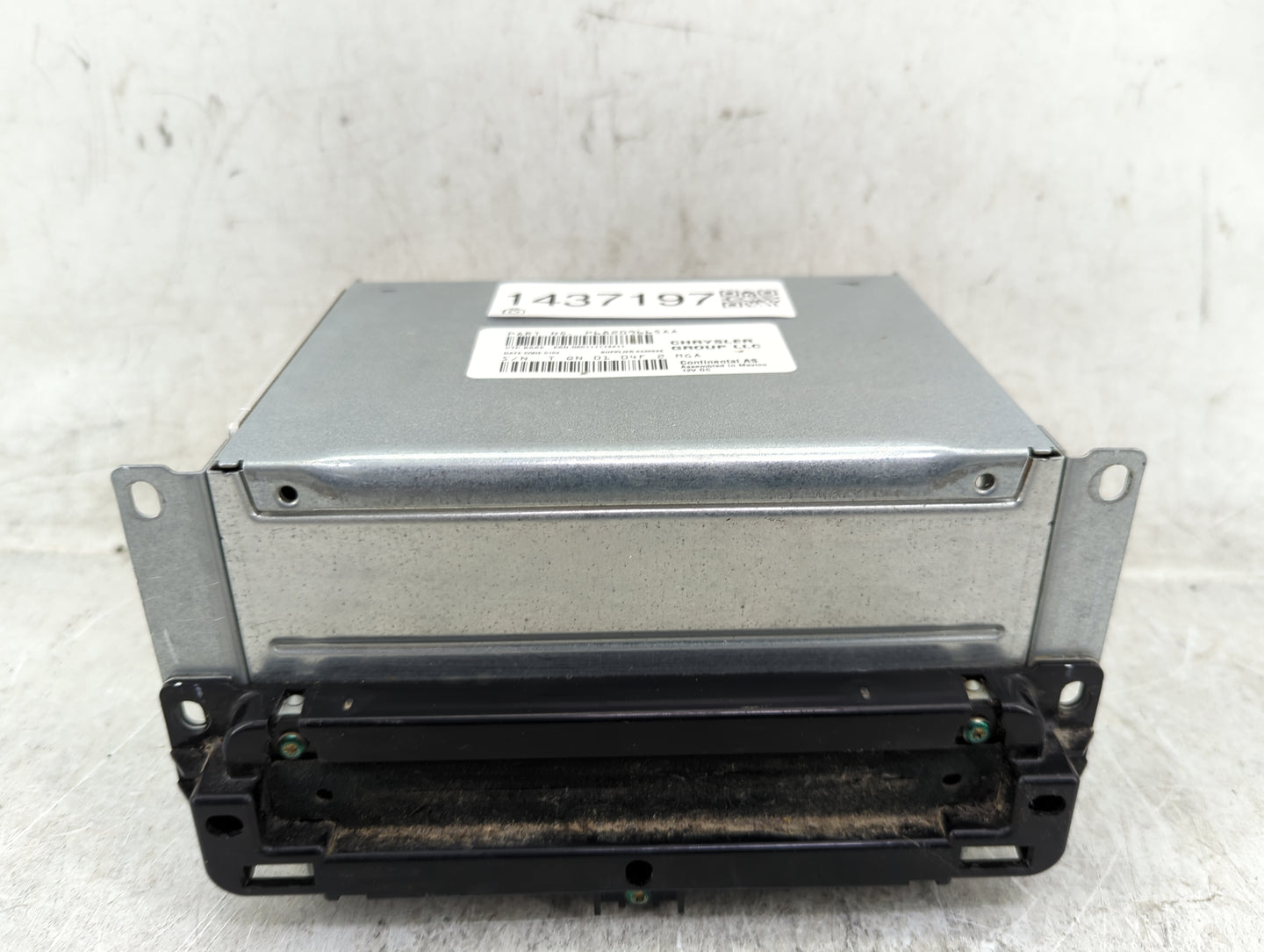 2014 Dodge Journey Radio AM FM Cd Player Receiver Replacement Fits OEM Used Auto Parts - Oemusedautoparts1.com